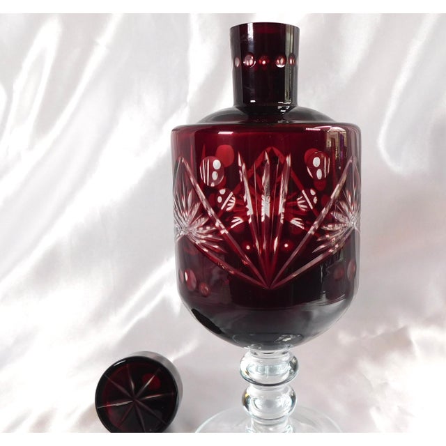 Glass 1940s Footed Dark Red Cut to Clear Decanter With Matching Stopper For Sale - Image 7 of 8