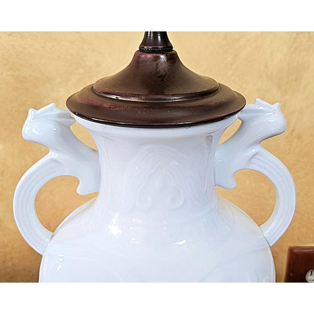 Wood Late 20th Century Wildwood Neoclassical White Porcelain Urn Lamp With Horse & Jockey Finial – 29.5” For Sale - Image 7 of 18