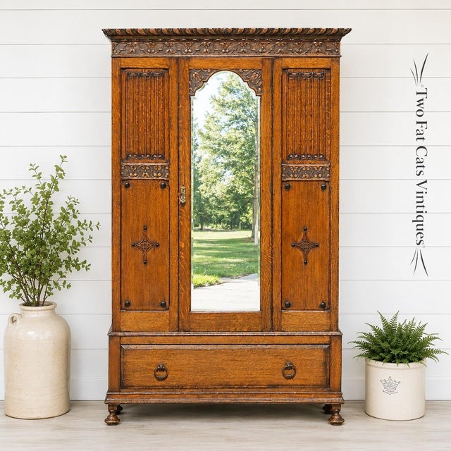 Add a breathtaking statement of late 19th-century craftsmanship to your home with this magnificent Victorian quarter-sawn...
