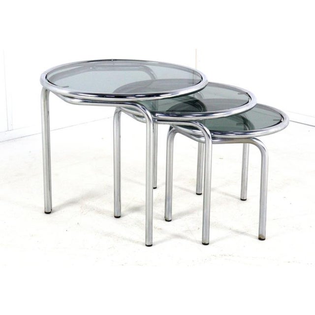 Italian Round Chrome Nesting Tables with Smoked Glass, Set of 3 For Sale - Image 16 of 16
