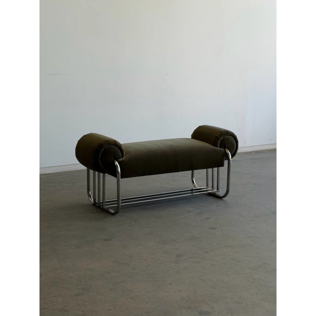 W60.25 D23.25 H25.50 SW37 SD20 SH21.50 Freshly upholstered in a green velvet with a thick cushion. This chrome tubular...