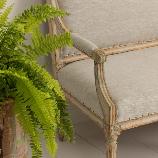 18th C. Swedish Gustavian Sofa Bench or Settee in Original Paint, Johan Lindgren For Sale - Image 4 of 12