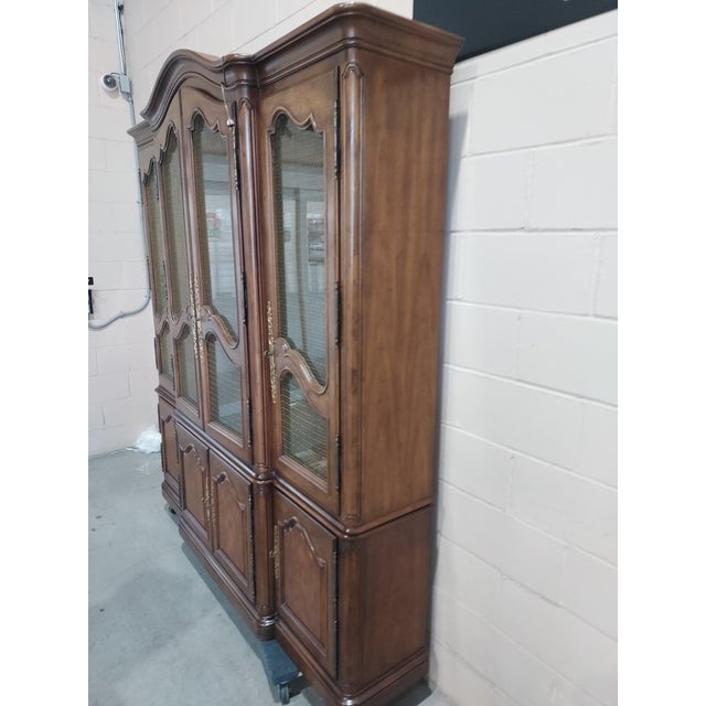 1976 Henredon Lighted China Display With Storage Base Chairish