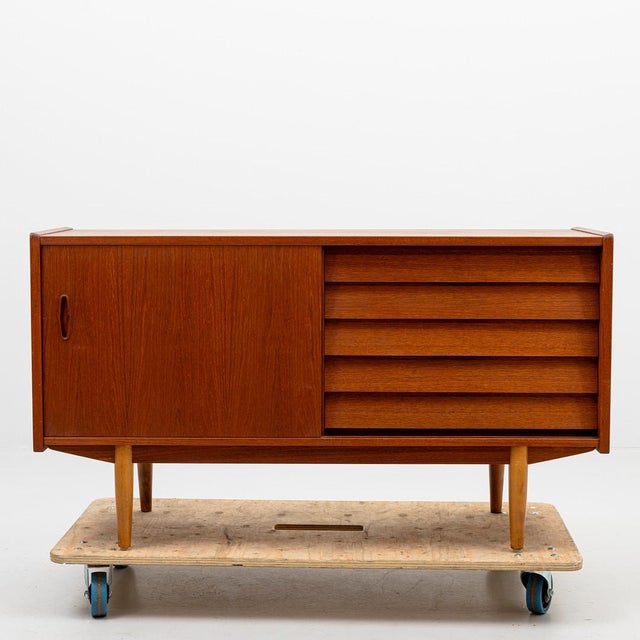 Sideboard `Trio`in very good to excellent condition by Nils Jonsson for Bra Bohag, Hugo Troeds, Sweden 1950/60s. Five...