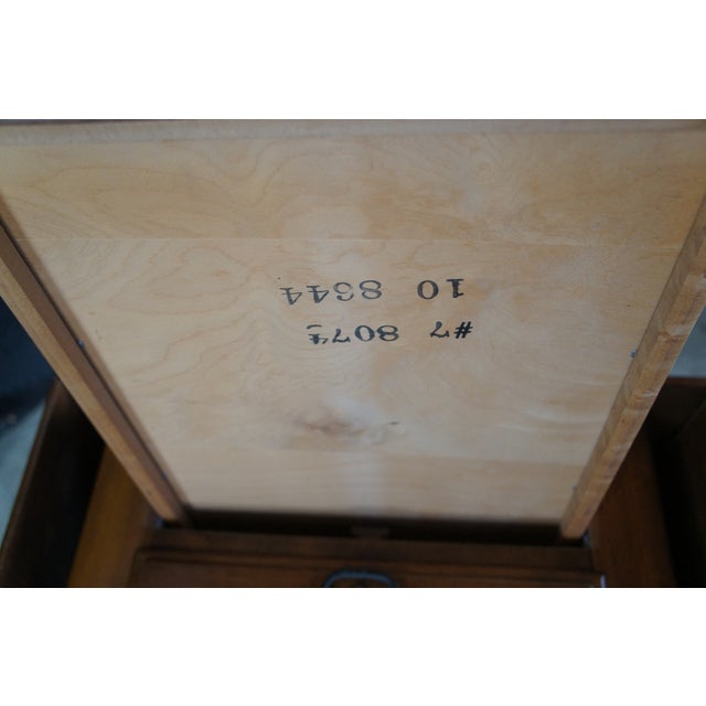 Late 20th Century Ethan Allen Heirloom Colonial Early American Nutmeg Maple Drop Leaf Table 8644 For Sale - Image 11 of 12