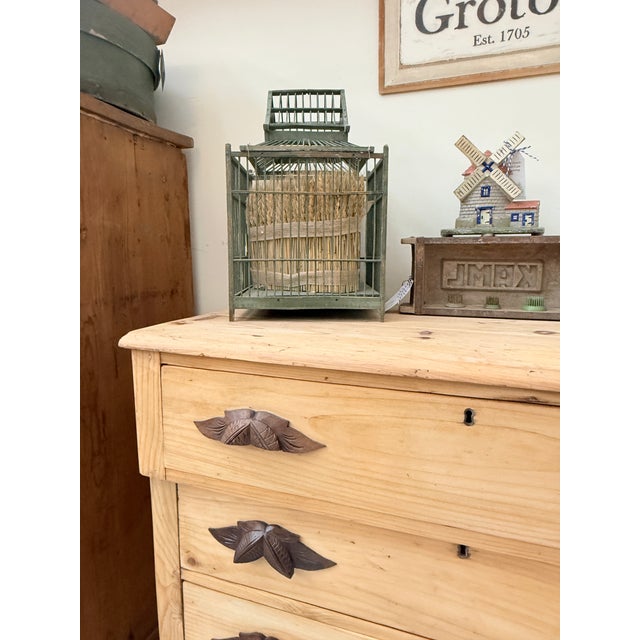 Wood 19th Century Antique Scrubbed Pine Chest of Drawers For Sale - Image 7 of 16