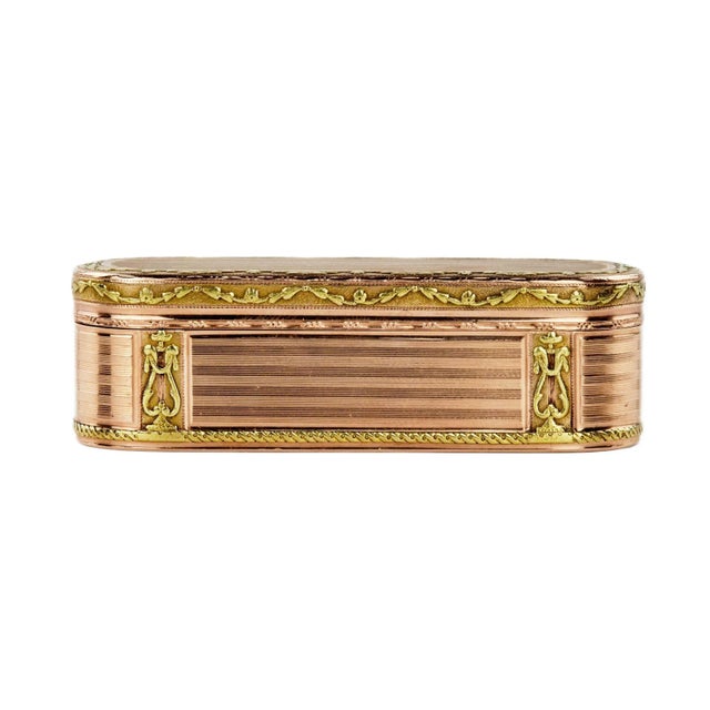 20th Century Snuffbox in Two-Tone Gold, France, 1890s For Sale - Image 9 of 9