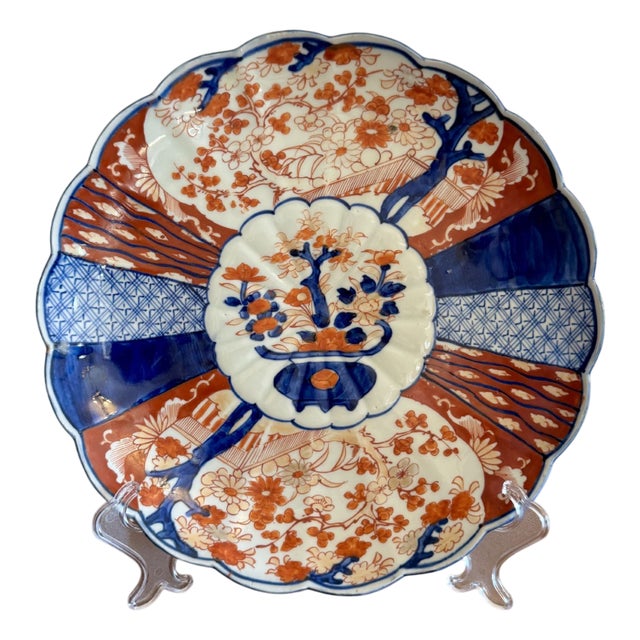 Japanese Imari Plate with Scalloped Edge, 1900s For Sale