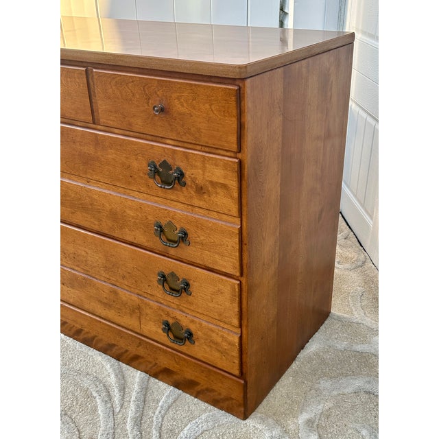 1960s Vtg. Ethan Allen American Style Three Drawer Maple Chest in Nutmeg W/Mica Top For Sale - Image 5 of 13