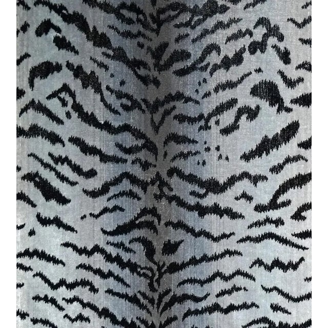 Sample - The House of Scalamandré Tigre Fabric, Silver & Black For Sale