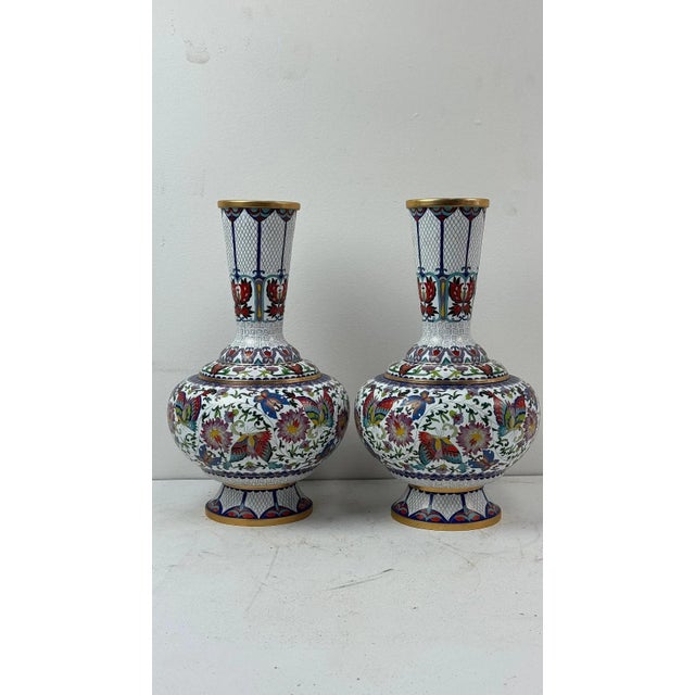 Early 20th Century Pair of Chinese Cloisonne Enamel Vases Lotus White and Floral Butterflies For Sale - Image 5 of 10