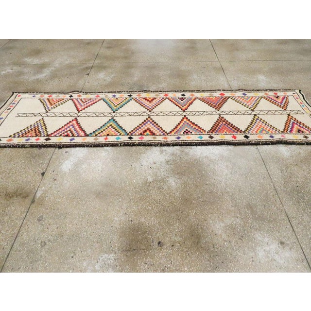 Galerie Shabab Collection Mid-20th Century Handmade Turkish Anatolian Runner For Sale In New York - Image 6 of 10