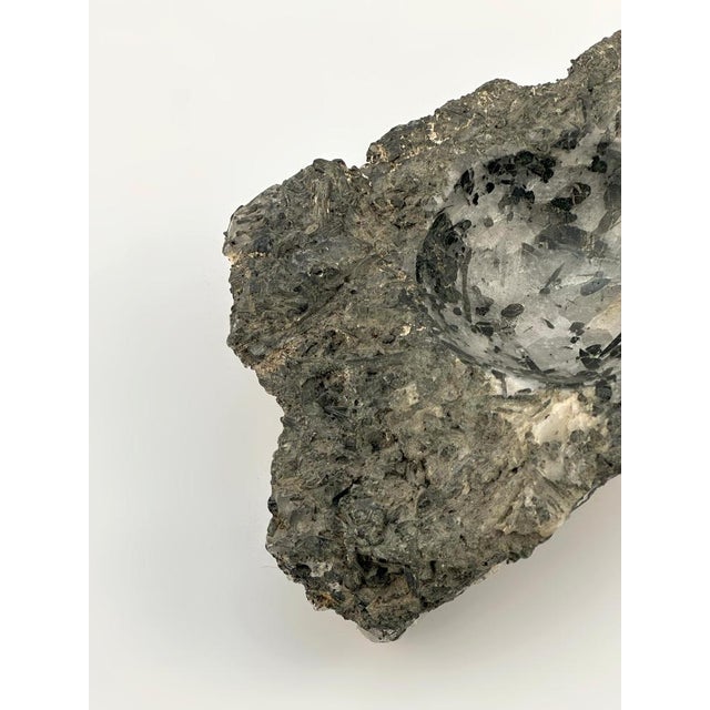 Decorative Stone Bowl in Quartz Crystal with Black Tourmaline Inclusions, Brazil, 1960s For Sale - Image 4 of 10