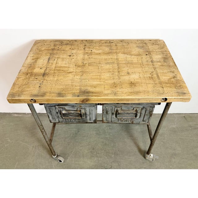 1960s Vintage Industrial Worktable on Wheels, 1960s For Sale - Image 5 of 18