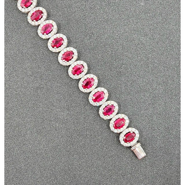 12.02 Ct Natural Ruby & Diamond Bracelet For Sale - Image 4 of 10
