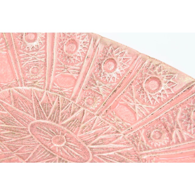 Vintage Ceramic Bowl in PInk With Gold, 1960's For Sale In Miami - Image 6 of 12