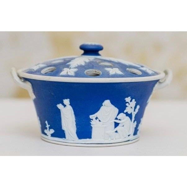 Antique Early 20th Century Wedgwood Dark Blue Jasperware Violet Pot, Potpourri Incense Burner For Sale - Image 11 of 18