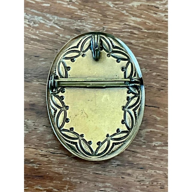 Vintage Gold Tone Cameo Pendant Brooch With Faux Pearl Border For Sale - Image 10 of 12