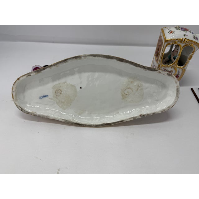 19th Century, German Porcelain Horse Drawn Sedan Chair & Riders by Samson & Cie For Sale - Image 12 of 12