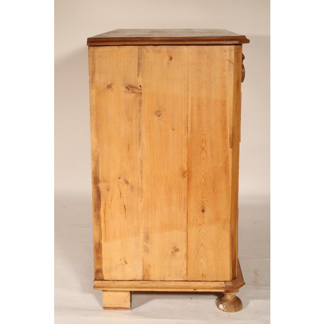1900 - 1909 Continental Country Pine Chest of Drawers For Sale - Image 5 of 11
