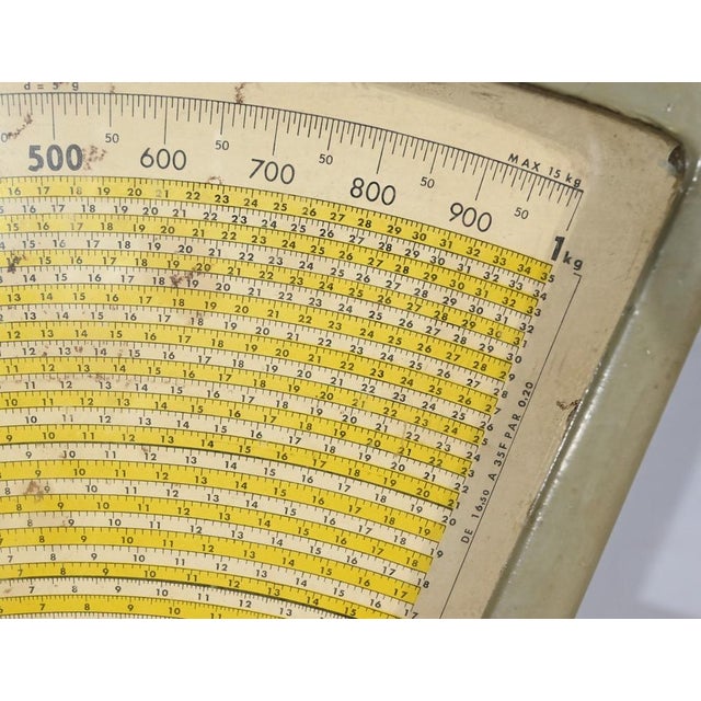 Plastic Semi-Automatic Scale in Bakelite, 1920s For Sale - Image 7 of 18