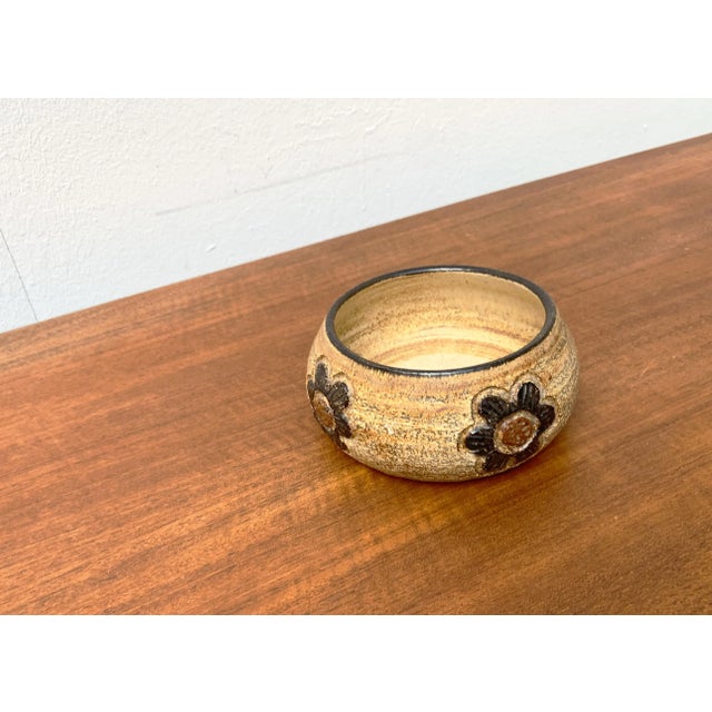 Vintage Danish Pottery Bowl by Jette Hellerøe For Sale - Image 10 of 14