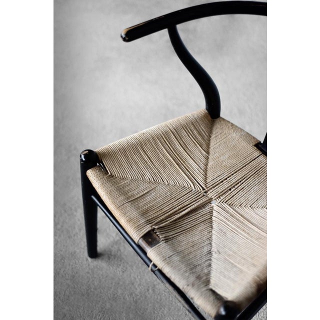 Wood Mid-Century Danish Modern Oak CH24 Wishbone Chair by Hans J. Wegner for Carl Hansen & Son, 1960s For Sale - Image 7 of 18