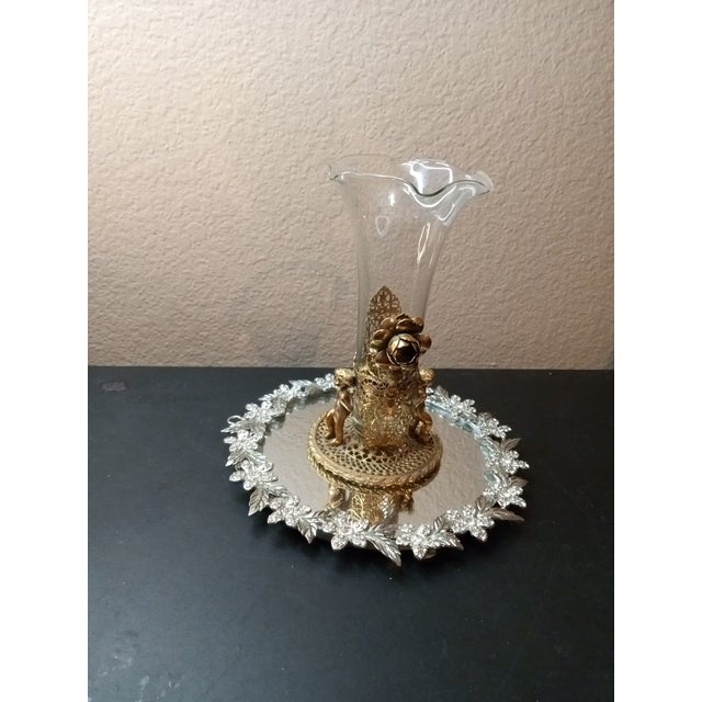 1950s 1950s Ormulu Ornate Filigree Cherub Brass Holder With Clear Epergne Vase For Sale - Image 5 of 7