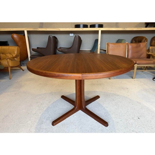 In good used condition with only minor age related signs of use. Stable and sound in construction! Comes with maker’s...