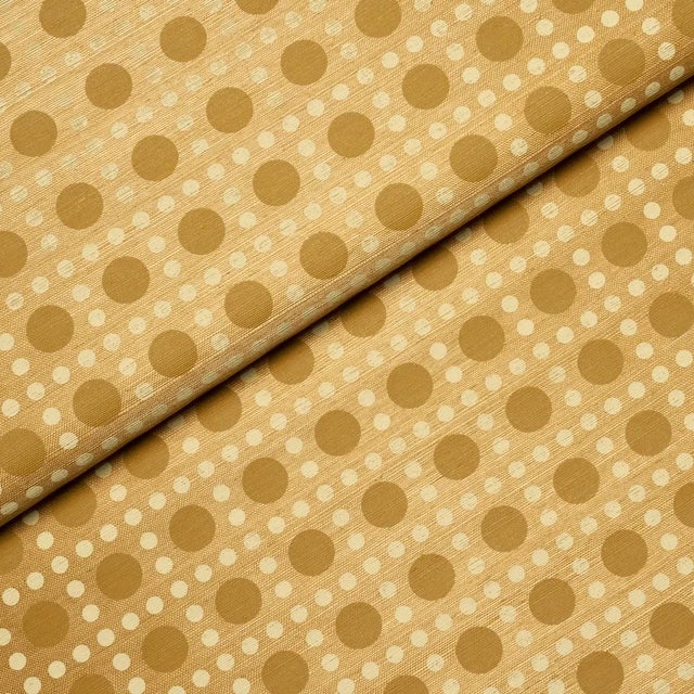 Schumacher Schumacher X Backdrop Puntini Sisal Wallpaper In Tanlines For Sale - Image 4 of 4