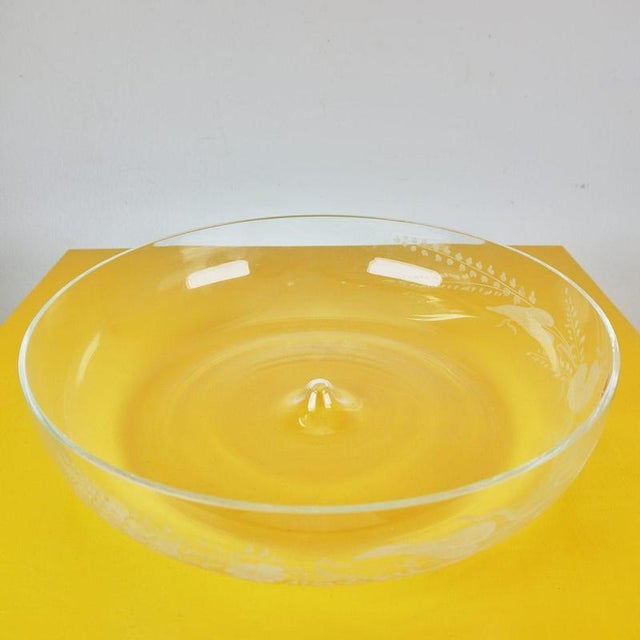 Large Murano Glass Centerpiece with Engraved Decor by Carlo Moretti For Sale - Image 6 of 10