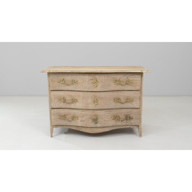 19th Century 19th Century French Louis XV Oak Chest Of Drawers For Sale - Image 5 of 18