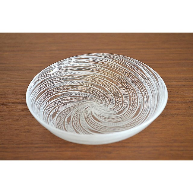 Murano Glass Bowl in Zanfirico Latticino Technique For Sale - Image 3 of 7