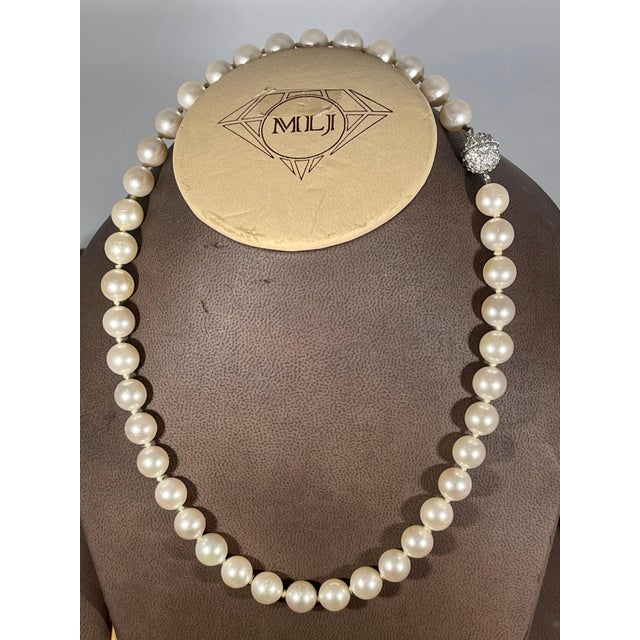 41 Round Akoya Pearls Strand Necklace Set in Metal Ball Clasp For Sale In New York - Image 6 of 18