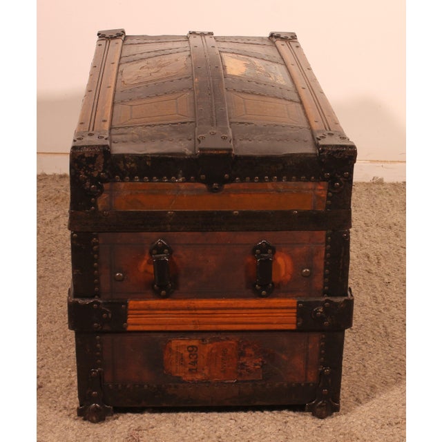 Wood Antique Travel Trunk in Leather and Wood, 1890s For Sale - Image 7 of 15