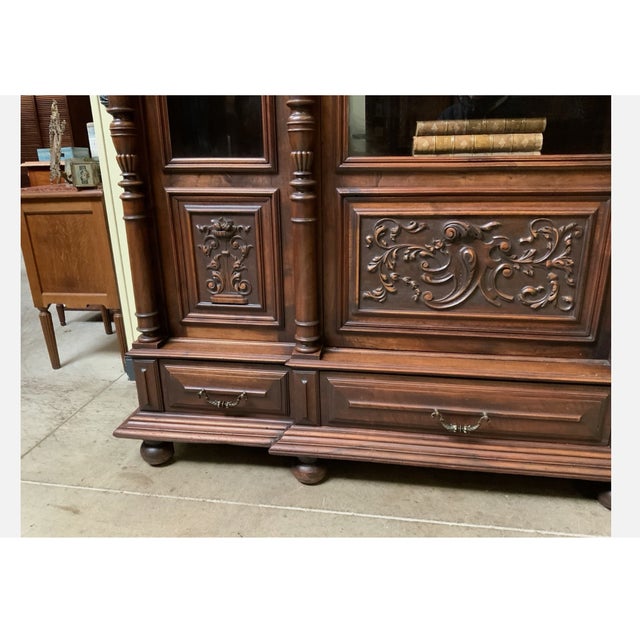 Antique Neo-Renaissance Bookcase in Walnut, 1880 For Sale - Image 14 of 15