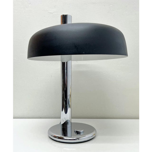 A spectacular Bauhaus-style table lamp Model 7603, designed by Heinz Pfaender for German manufacturer Hillebrand. Shaped...