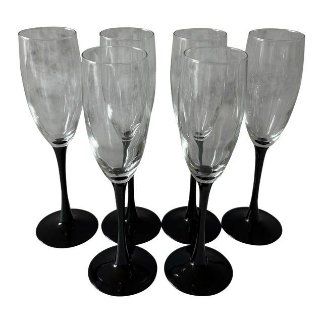 Set of 6 Vintage French Luminarc Black Stem Champagne Flutes For Sale