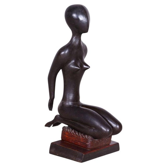 Original Art Deco Statuette in Lacquered Wood, Czechia, 1940s For Sale - Image 11 of 11