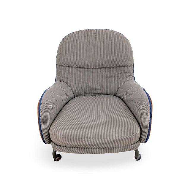 Gray Depadova Armchair with Ottoman in Leather by Vico Magistretti, 1980 For Sale - Image 8 of 17