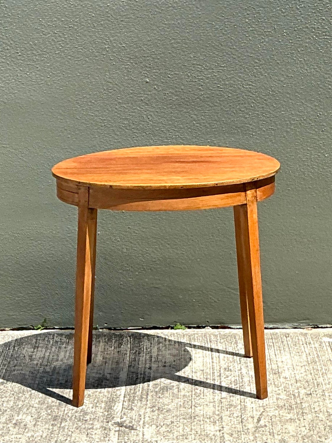 Vintage Hand Made Shaker Side Table - Detail view