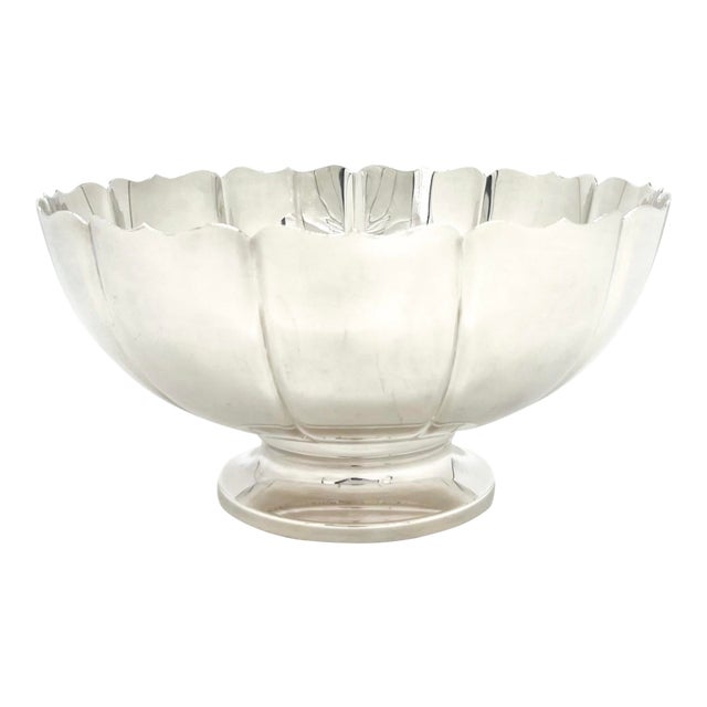 Mid-Century “Dublin” by Fisher Silverplate Pedestal Bowl – Fluted Tulip Form / Hollywood Regency For Sale