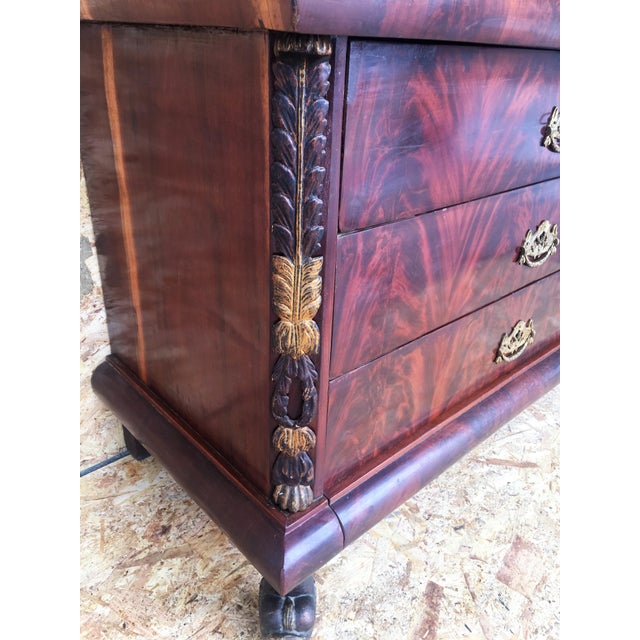 1830s French Empire Mahogany Chest With Four Drawers and Gilded Edges, Commode For Sale - Image 12 of 13