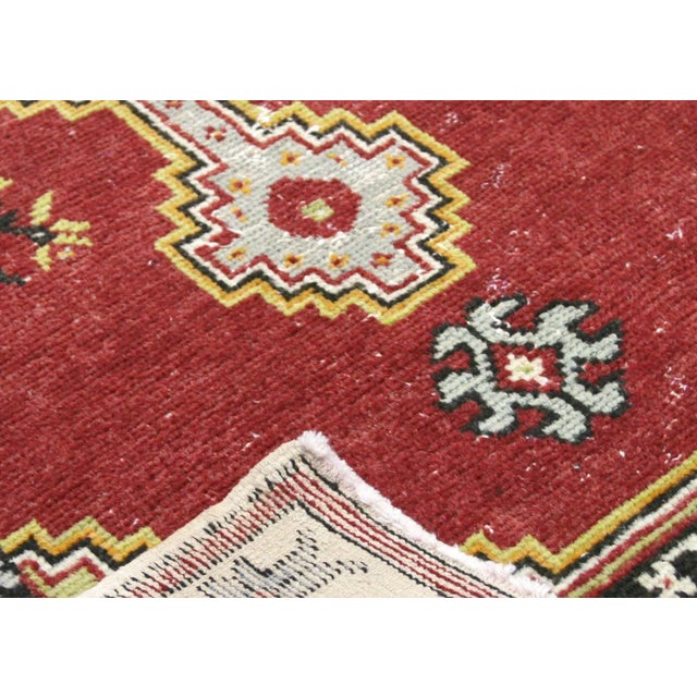 1960s Turkish Oushak Rug For Sale - Image 4 of 7