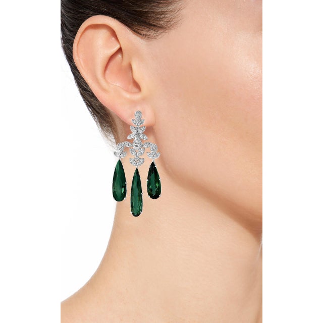 Green 110 Carat Tear Drop Green Tourmaline and 25 Ct Diamond Necklace Suite 18 K Gold For Sale - Image 8 of 18
