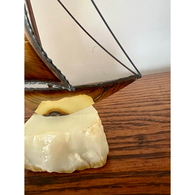 Mid 20th Century Vintage Agate and Onyx Sailboat Sculpture – Mid-Century Nautical Decor For Sale - Image 5 of 5