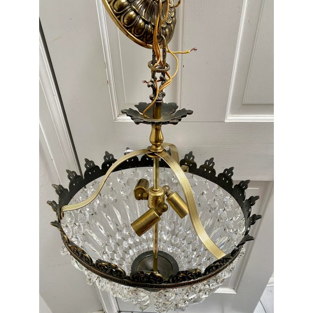 1960s Vintage French Brass Fleur De Lis Hollywood Regency Crystal Pendant For Sale - Image 4 of 13