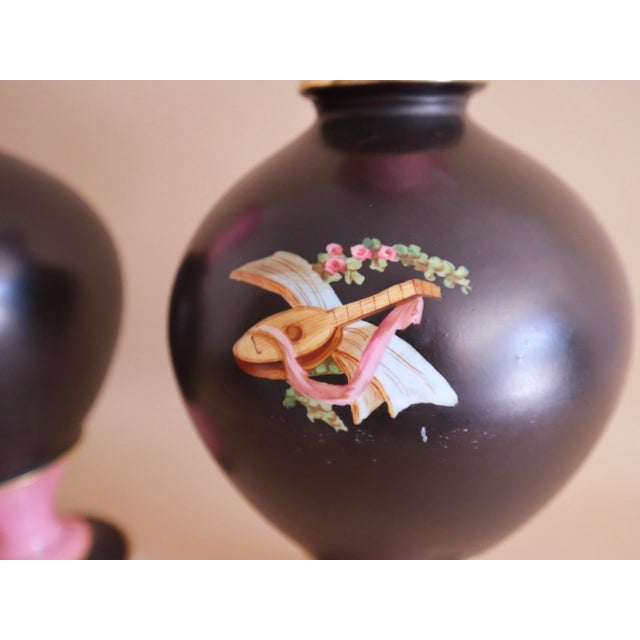 1910s Antique European Sèvres Porcelain Vases, a Pair For Sale - Image 4 of 4