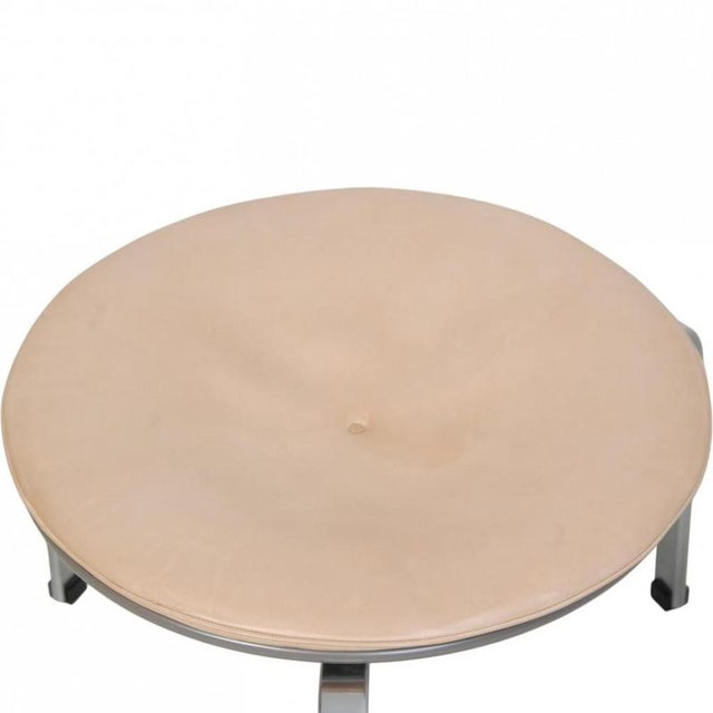 PK33 Stool in Leather by Poul Kjærholm, 2017 For Sale - Image 3 of 12