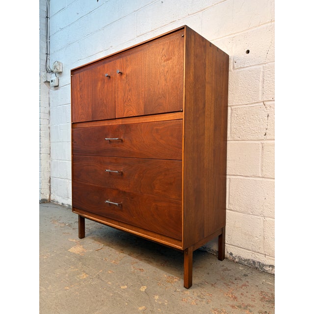 Mid 20th Century Modern Walnut Highboy Dresser With Cabinet Doors For Sale - Image 4 of 14
